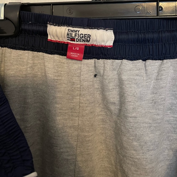 TOMMY HILFIGER VINTAGE WIND BREAKER WINTER JOGGERS SWEAT PANTS - Picture 7 of 10